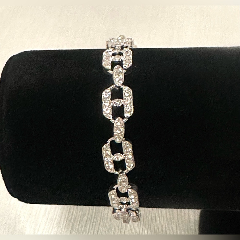Silver And Crystal Bracelet With Clasp - NWOT